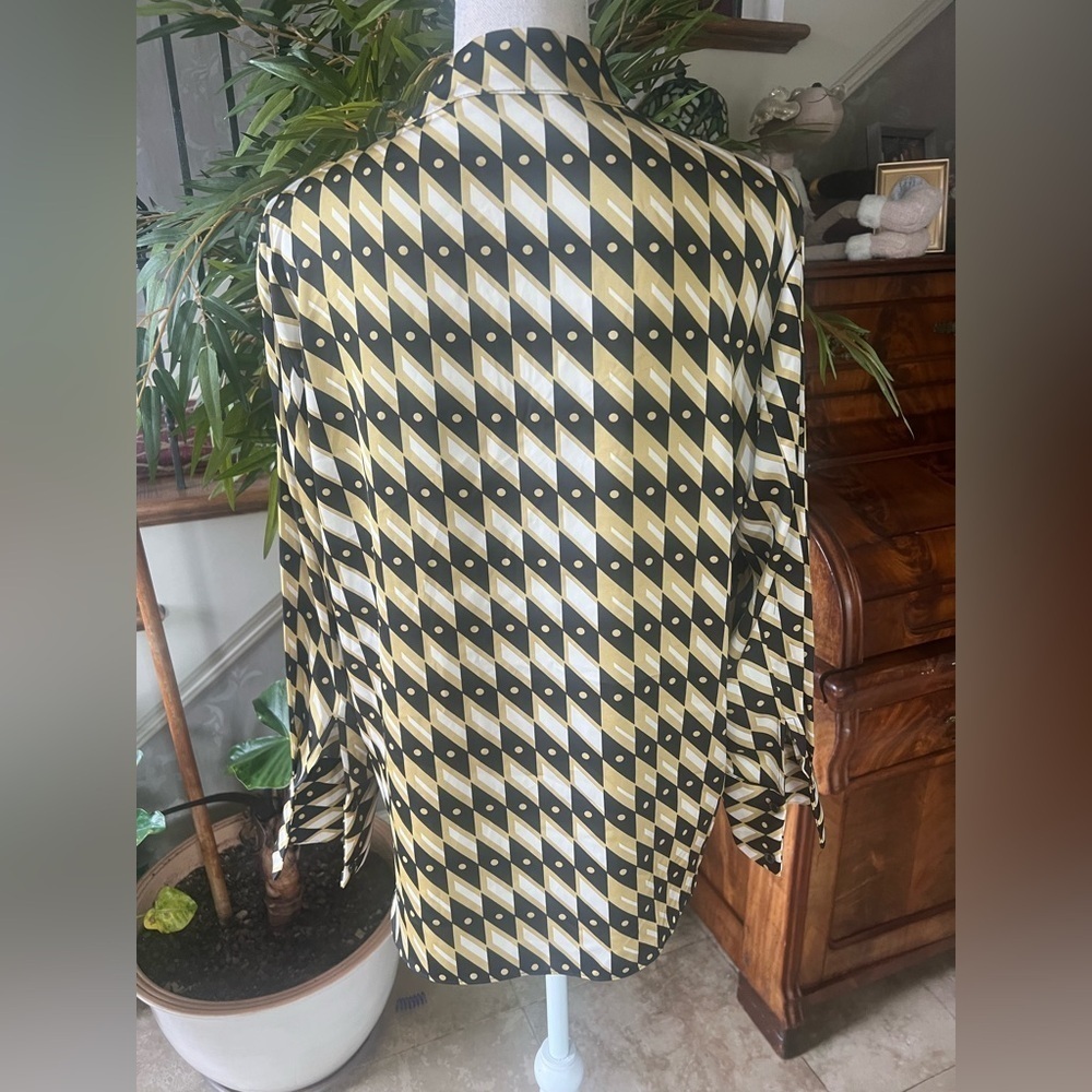 Joie ladies, pullover, long sleeve blouse XS, oversized, gold, black, and cream - Picture 12 of 13